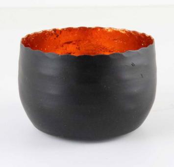 Teelichthalter aus Metall Farbe Matt schwarz, Innen mit ORANGE Folie ausgekleidet, standfest und sehr stabil, stimmun orange