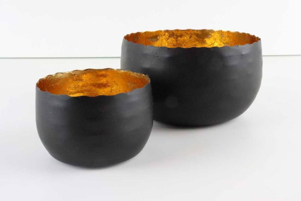 Teelichthalter aus Metall Set 8-12cm Farbe matt schwarz, innen mit Farbfolie